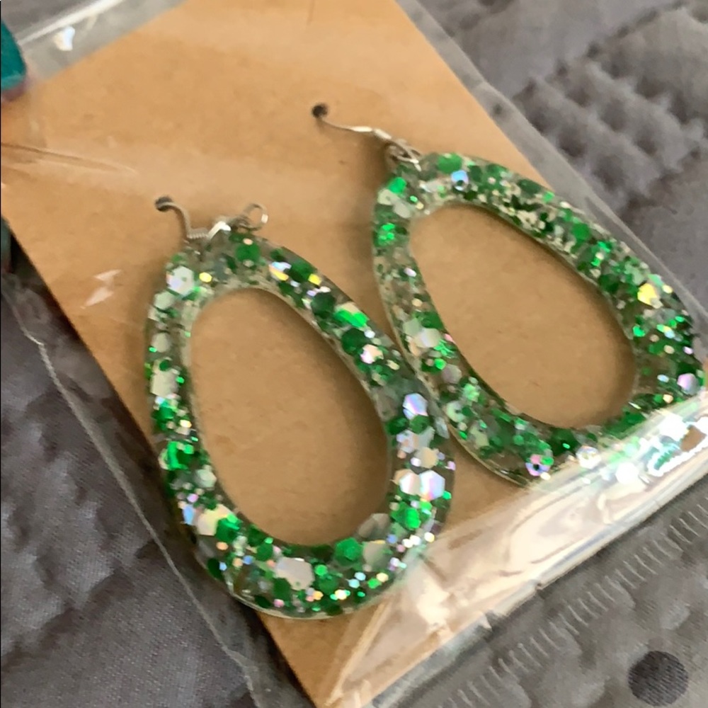Dangle earrings - Picture 2 of 2